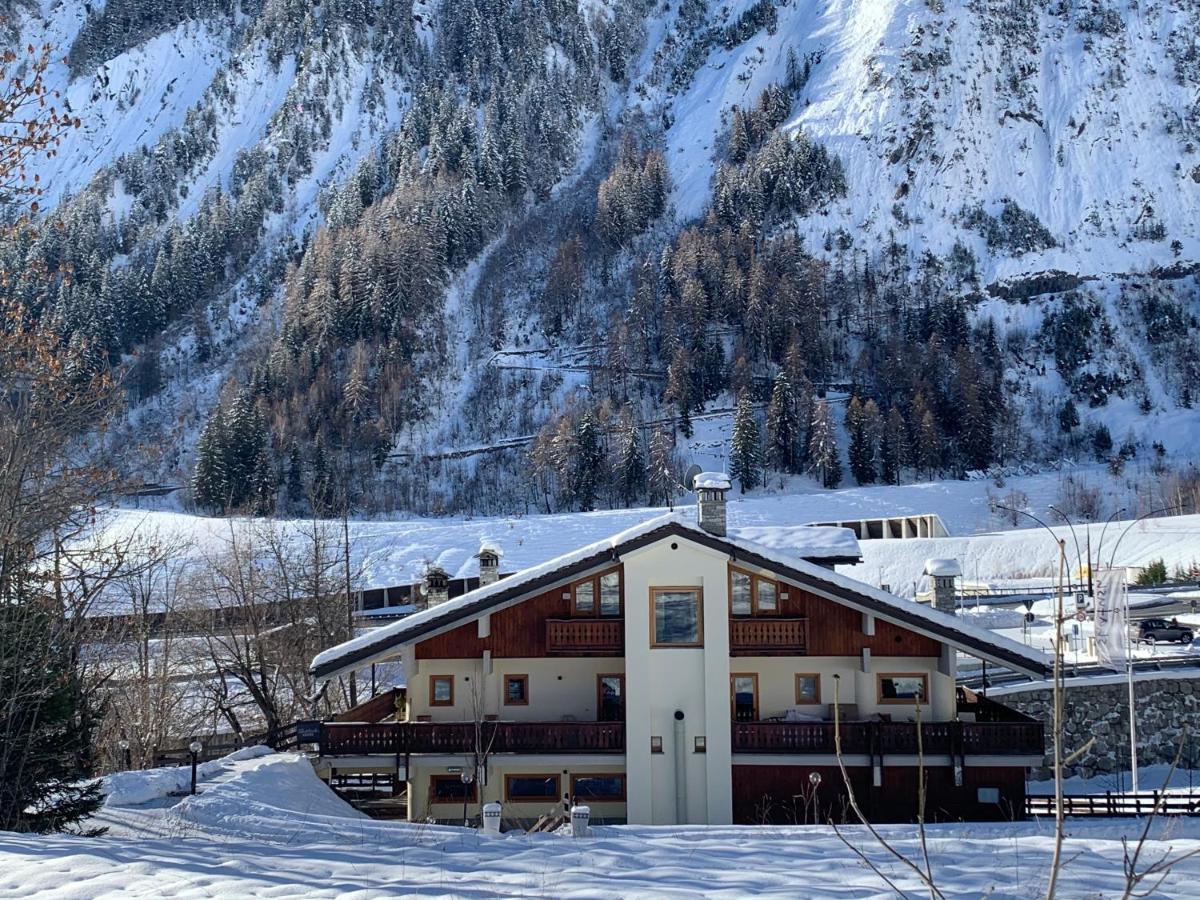 Shatush Hotel